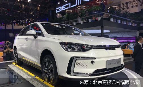 国常会定调新能源汽车产业 加强充换电、加氢等基础设施建设