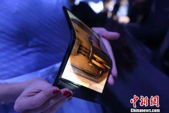 折叠屏手机将扎堆上市:价格或超顶配iPhone 你