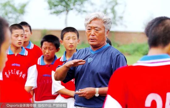 高丰文去世：曾以为那届国足是谷底 没想到竟还是巅峰