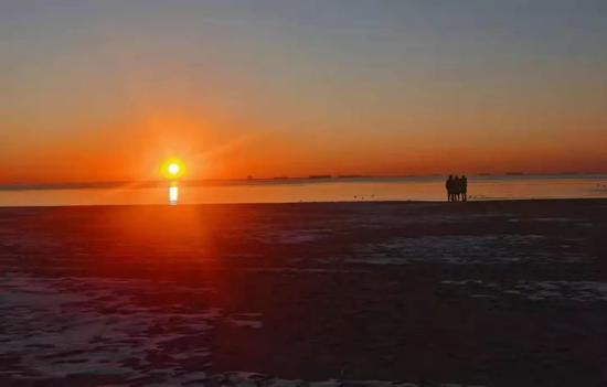 金融街斩仓 百亿现金救“红线”