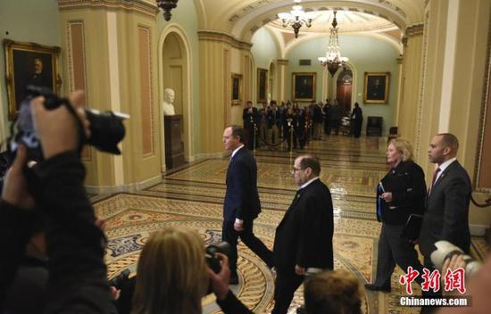 当地时间1月21日，美国国会参议院开始正式审理针对总统特朗普的弹劾案。中新社记者 陈孟统 摄