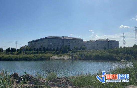 探访天津住宅式骨灰堂：比周边房子还贵 村民多以家族形式购买