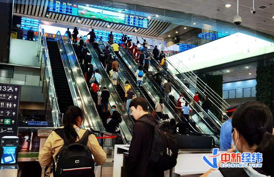 憋坏了！长假撒欢模式开启，下次双节重叠要再等11年