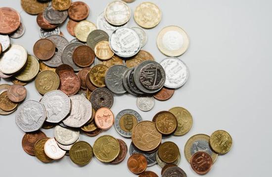 华尔街背景基金经理被换 前海开源股息率50强业绩下滑规模缩水