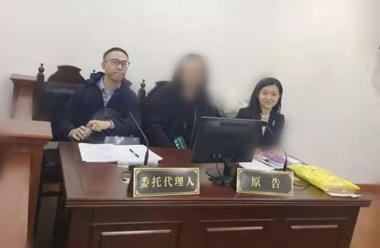 被辞退的跨性别者:打平等就业权官司 我只想作个