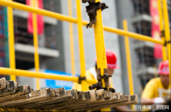 哔哩哔哩:银泰百货银泰卡-调费率、重预防，多地力推安责险为企业系好“保险带”