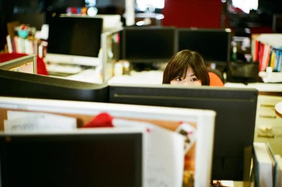 十二小时工作制违法吗 中国劳动法工作时间规定