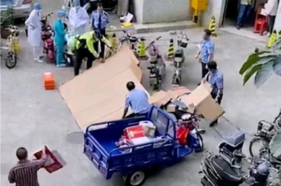 快递员被砸身亡，妻子称“公司不承认丈夫是员工”？中通终于回应