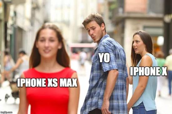  iPhone X发售后，苹果进入万元机时代