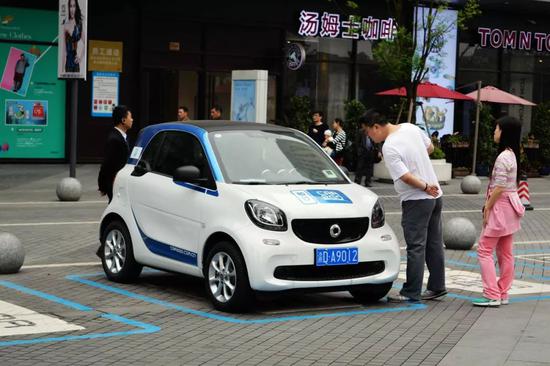  戴姆勒奔驰旗下的Car2go
