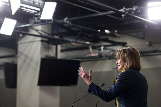 南希·佩洛西对立法部门运转的理解是总统不能及的。 SARAH SILBIGER/THE NEW YORK TIMES