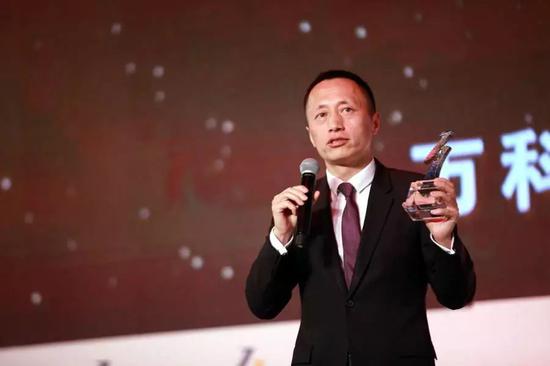 去年营收近3000亿