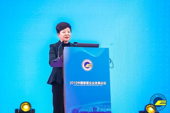 德清县委书记王琴英:德清正建设国家级车联网先导区