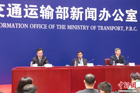 交通部:收费站通行速度提高13% 缓行超500米立即疏