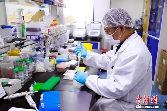 6万人已接种中国新冠疫苗 年产能或达6.1亿剂