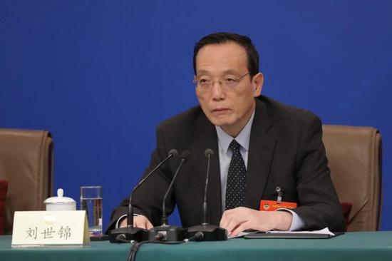 刘世锦：近几年人口流入最多的城市是杭州和深圳 背后反映了什么