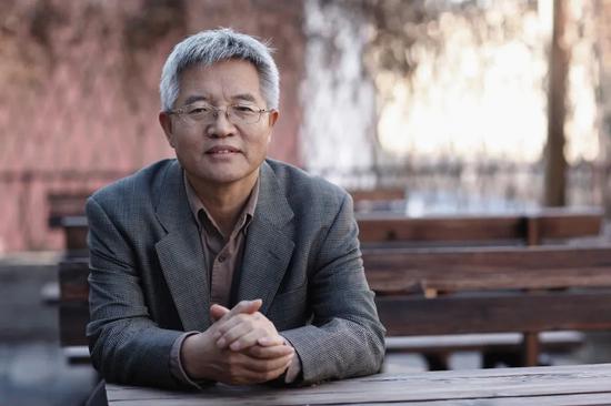 张维迎：敬佩企业家的创新精神 主流经济学误导了干预政策