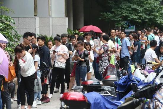 197万老人，楼市疯狂打折，哈尔滨该如何留住年轻人？