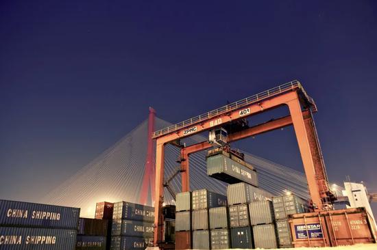 如何看2021年中国经济前景？