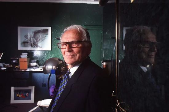 山寨得了“皮尔·卡丹” 却山寨不了皮尔·卡丹