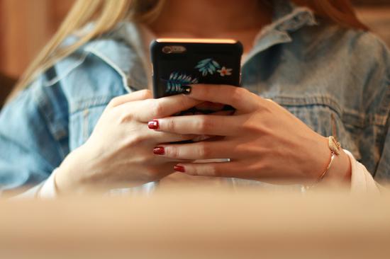 OV、小米、一加鏖战高端市场 谁能赶超华为？