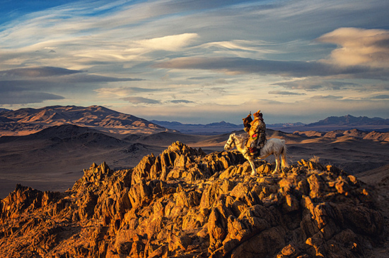 棘轮魔咒：帝国兴亡与企业盛衰