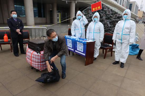 春运“持证返乡”催生千亿市场增量，核酸检测肥了谁？