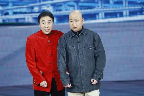 押注春晚，互联网巨头为何掀起一场全民狂欢？