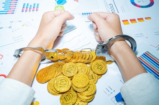 原银监会副主席蔡鄂生严重违纪违法被开除党籍：严重扰乱金融市场秩序