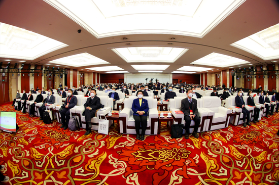 张联东出席中国食安大会:奋力书写食品安全“金色答卷”,奋勇绘就健康生活“蓝图样本”