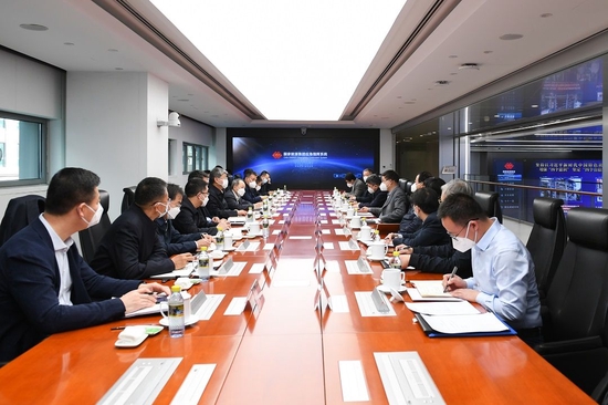 中国华能集团有限公司总经理邓建玲拜会国家能源集团董事长刘国跃