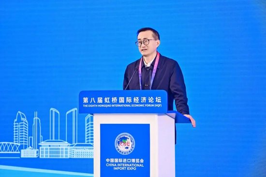  上海财经大学校长刘元春发表演讲