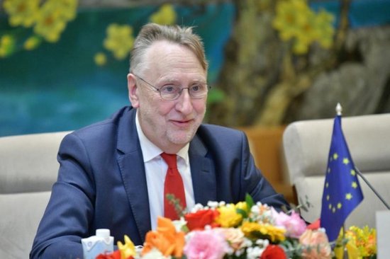 欧洲议会国际贸易委员会主席贝恩德朗格 欧盟驻越南代表团