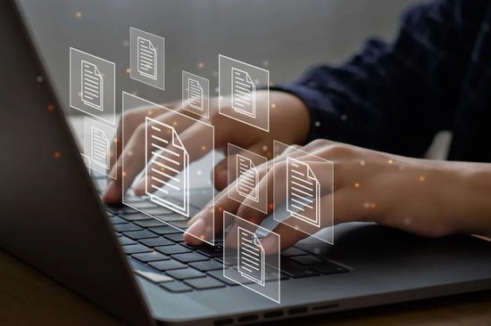 新版医保目录实施后，多款创新药开出“医保首方”，患者用药门槛降低