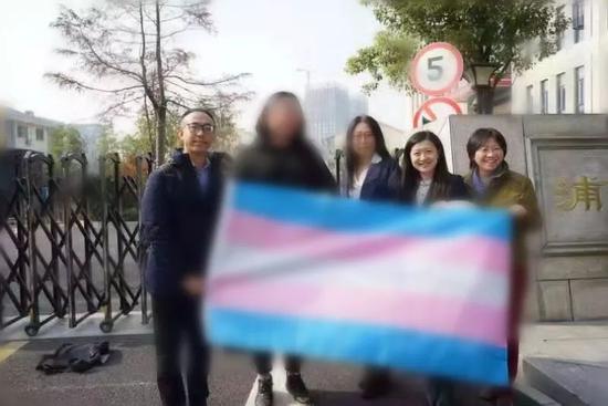 被辞退的跨性别者:打平等就业权官司 我只想作个