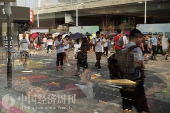 我国网民5年增3亿 近8亿人网上购物