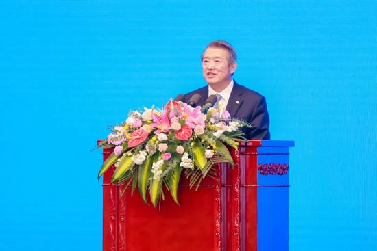 回顾陈东升18次回鄂:千万里回乡路,一言一行总关"情"