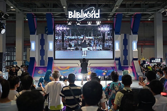 躺 着亏的b站 想 站 起来赚钱了 新浪财经 新浪网 躺 着亏的b站 想 站 起来赚钱了 新浪财经 新浪网