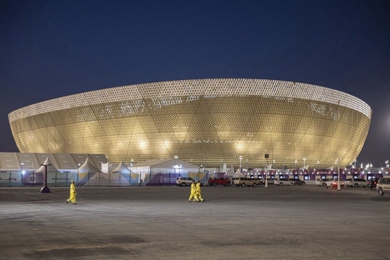 当地时间2022年11月10日，卡塔尔多哈，卢塞尔体育场外景。图源IC photo