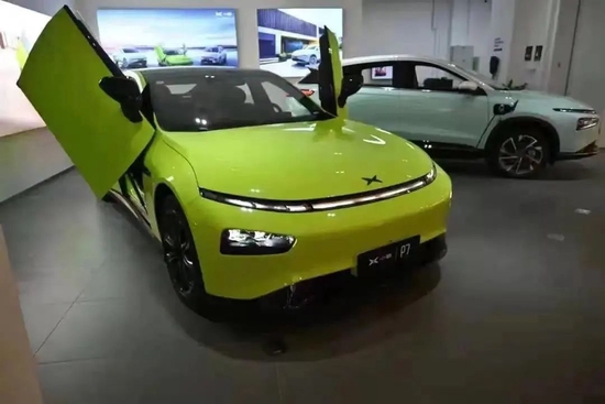 年度销量跌落榜尾 小鹏汽车迫降 年度销量跌落榜尾 小鹏汽车迫降