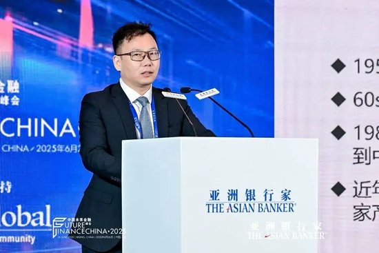 清华大学经济管理学院副院长、全球贸易与产业竞争力研究中心主任何平