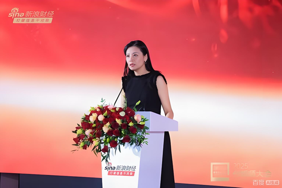 “私募魔女”李蓓：中国富人的钱放在海外越来越不安全