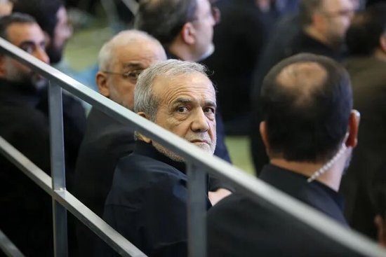 下载抖音涨点赞神器，轻松提升人气？揭秘最佳选择！