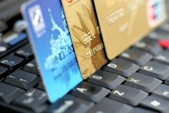 如何轻松购买高质量名片赞？