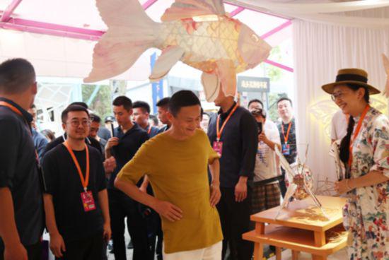 图/马云三天内两次参不悦目造物节神店