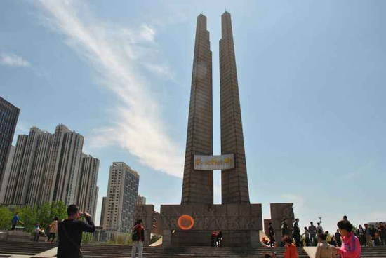 唐山重拳出手控楼市：开发商称很焦虑 楼市“炸开了锅”