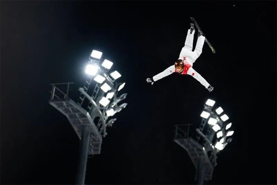 “徐梦桃身上的光、谷爱凌脚下的雪，有何共同点？答案来了……