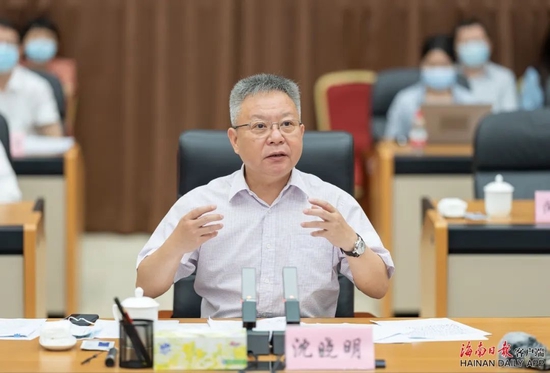海南省委书记沈晓明积极担当作为加强协调调度确保疫情防控取得最终