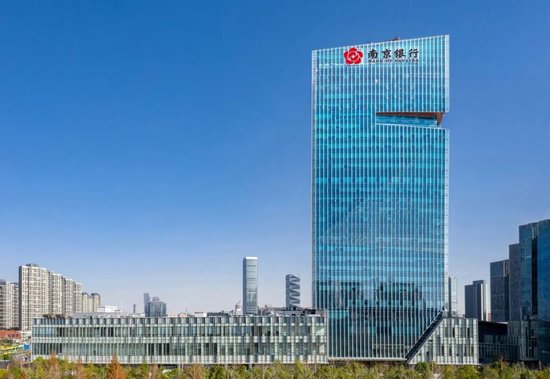 省长许昆林会见法国巴黎银行首席执行官柏诺飞