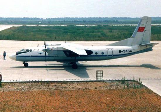 开辟长沙-温州私人包机航线,由苏式安a-24型货运飞机改装的客机担任